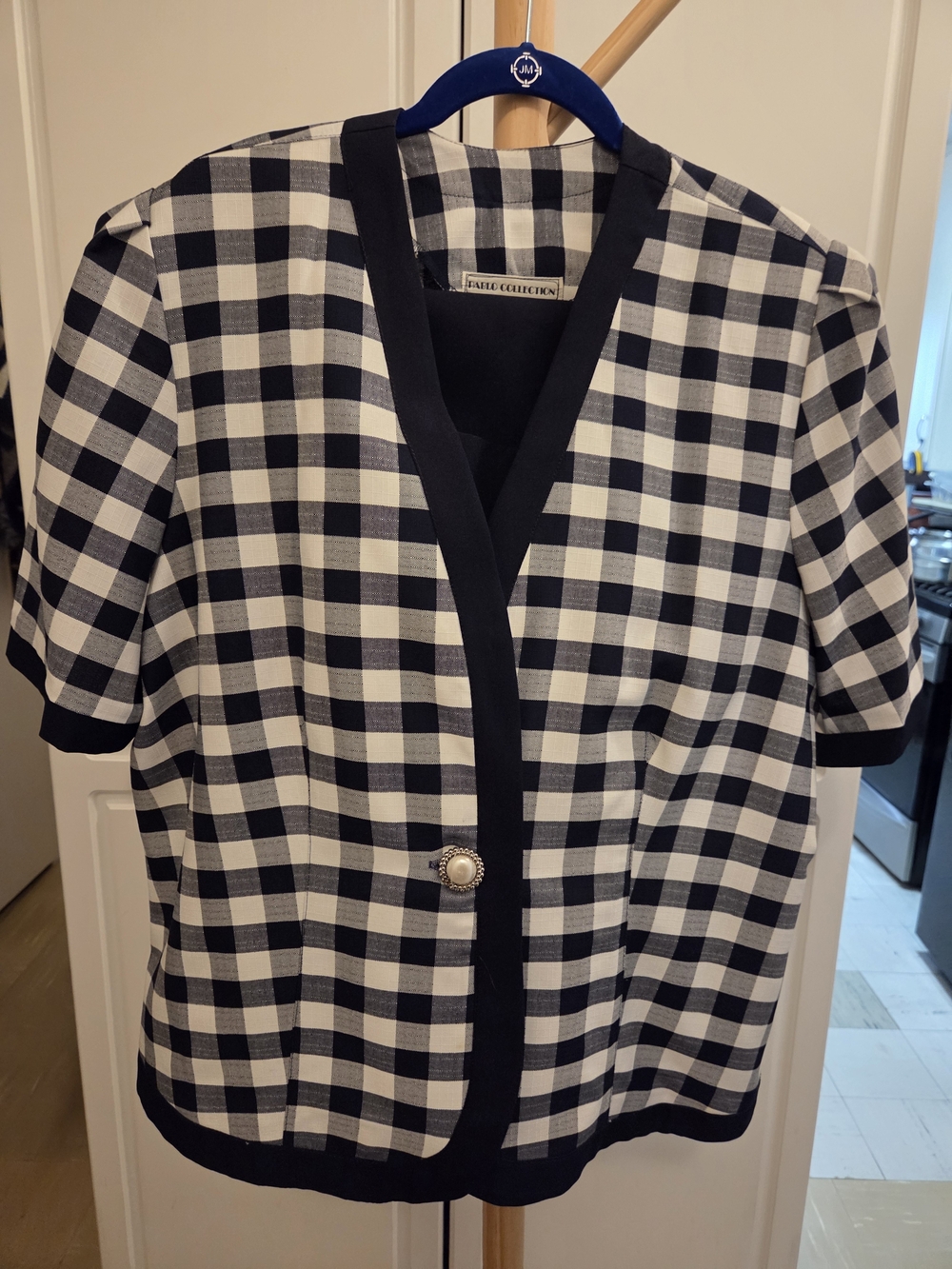 Jadee Collection Black and White Checked Short-Sleeve Blazer. Incl Black Skirt
